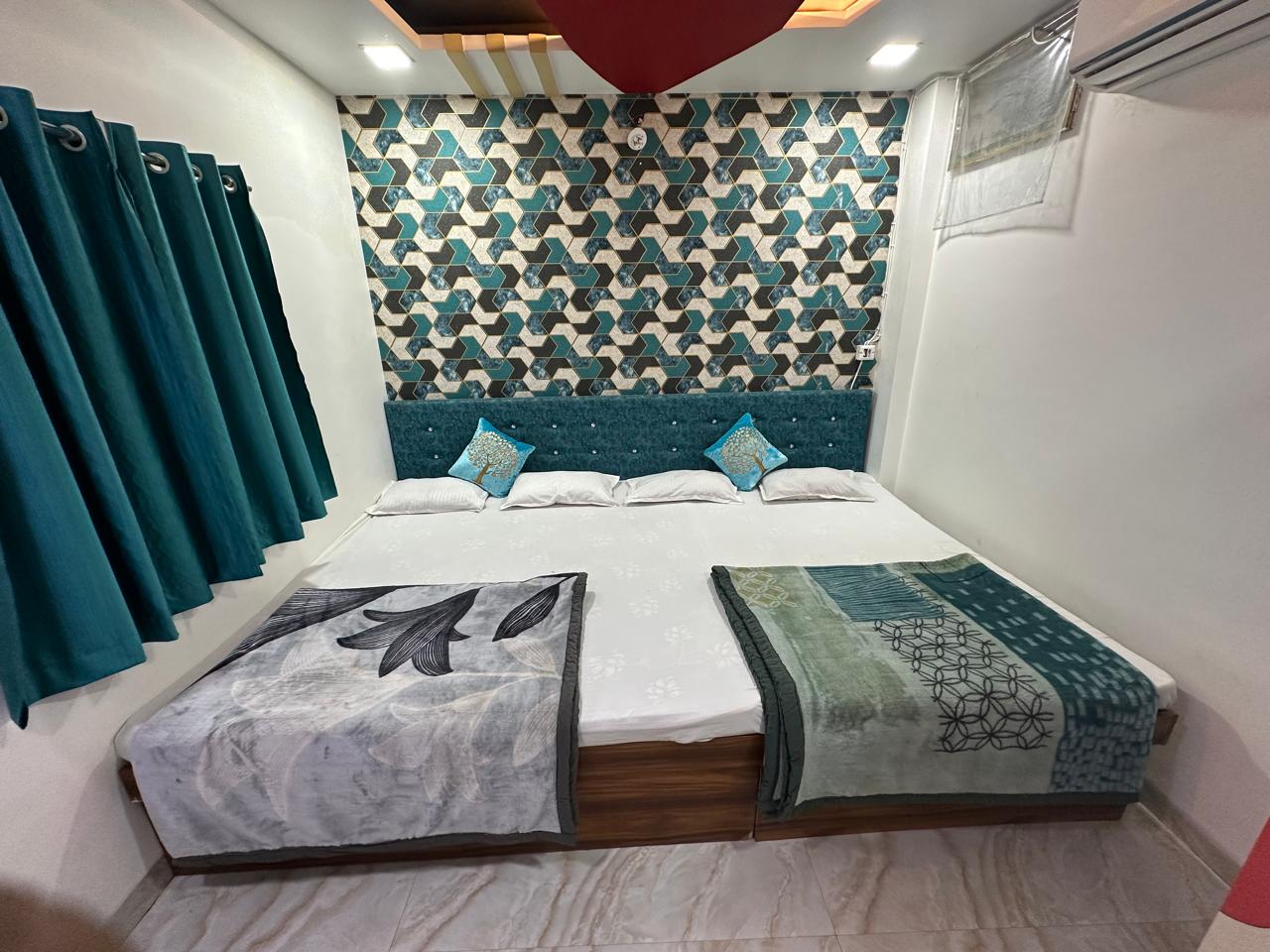 Gurukrupa Guest House