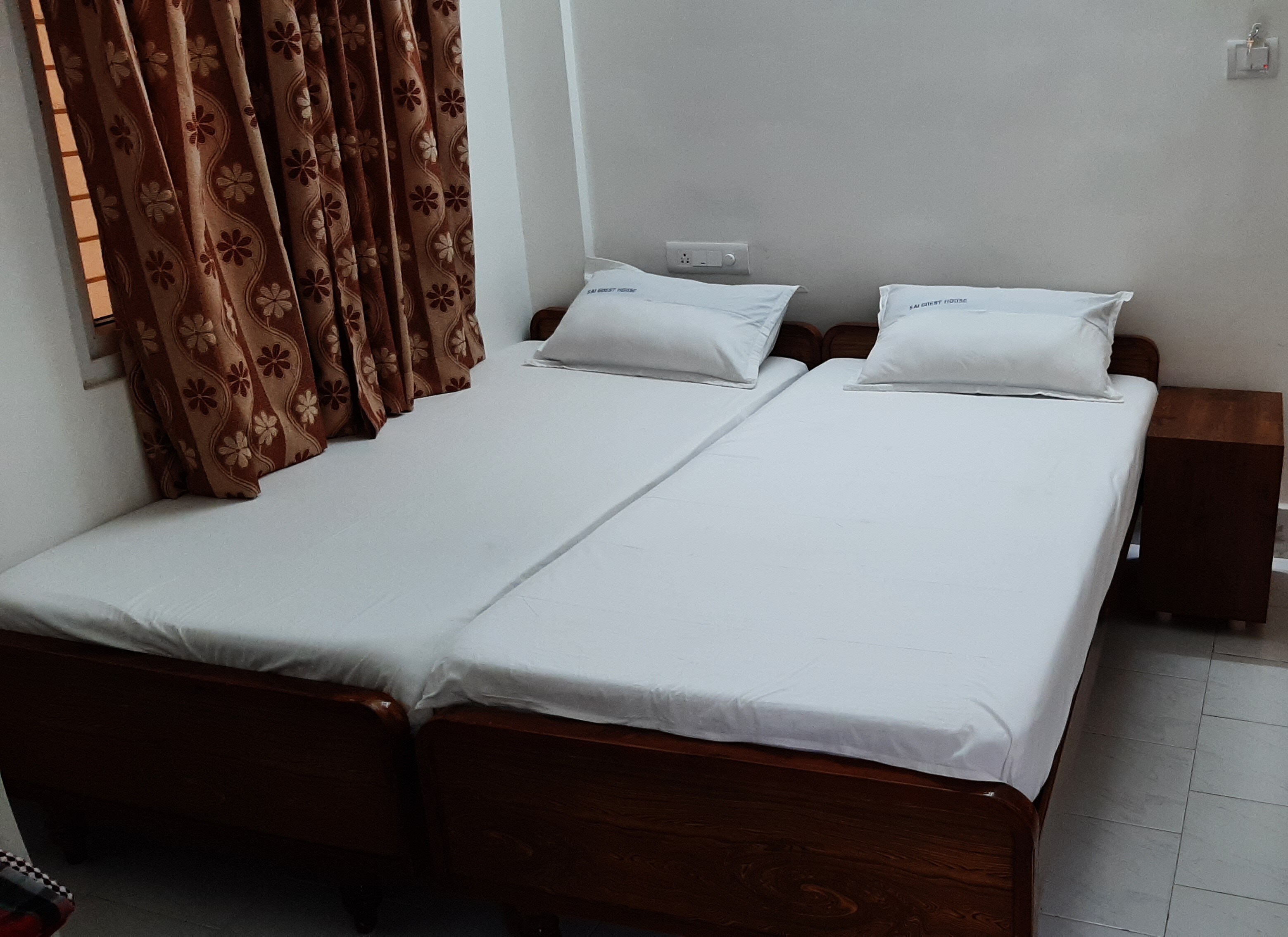 Hotel Sai Guest House