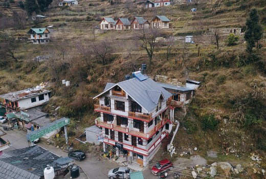 Crystal Mountain Jibhi | Rooms & Wi-Fi