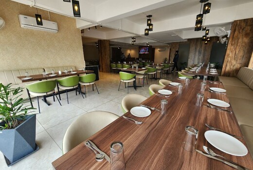 CHESTNUT TREE HOTEL
