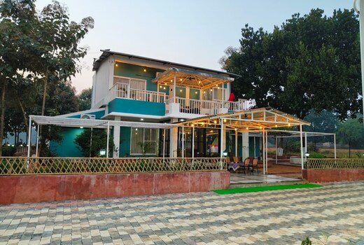 VANVASS HOTEL AND RESORT