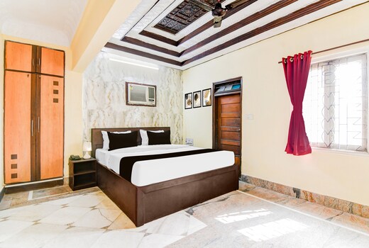 Hotel O Lenin Sarani