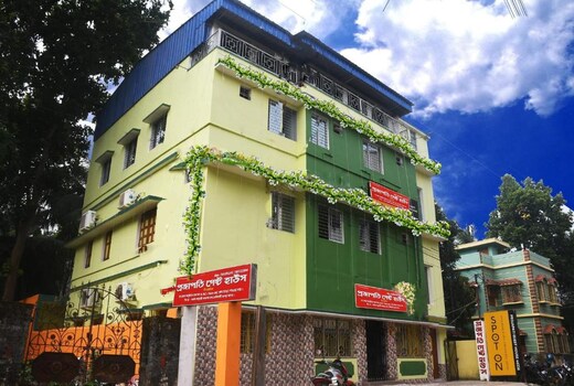 Prajapati Guest House