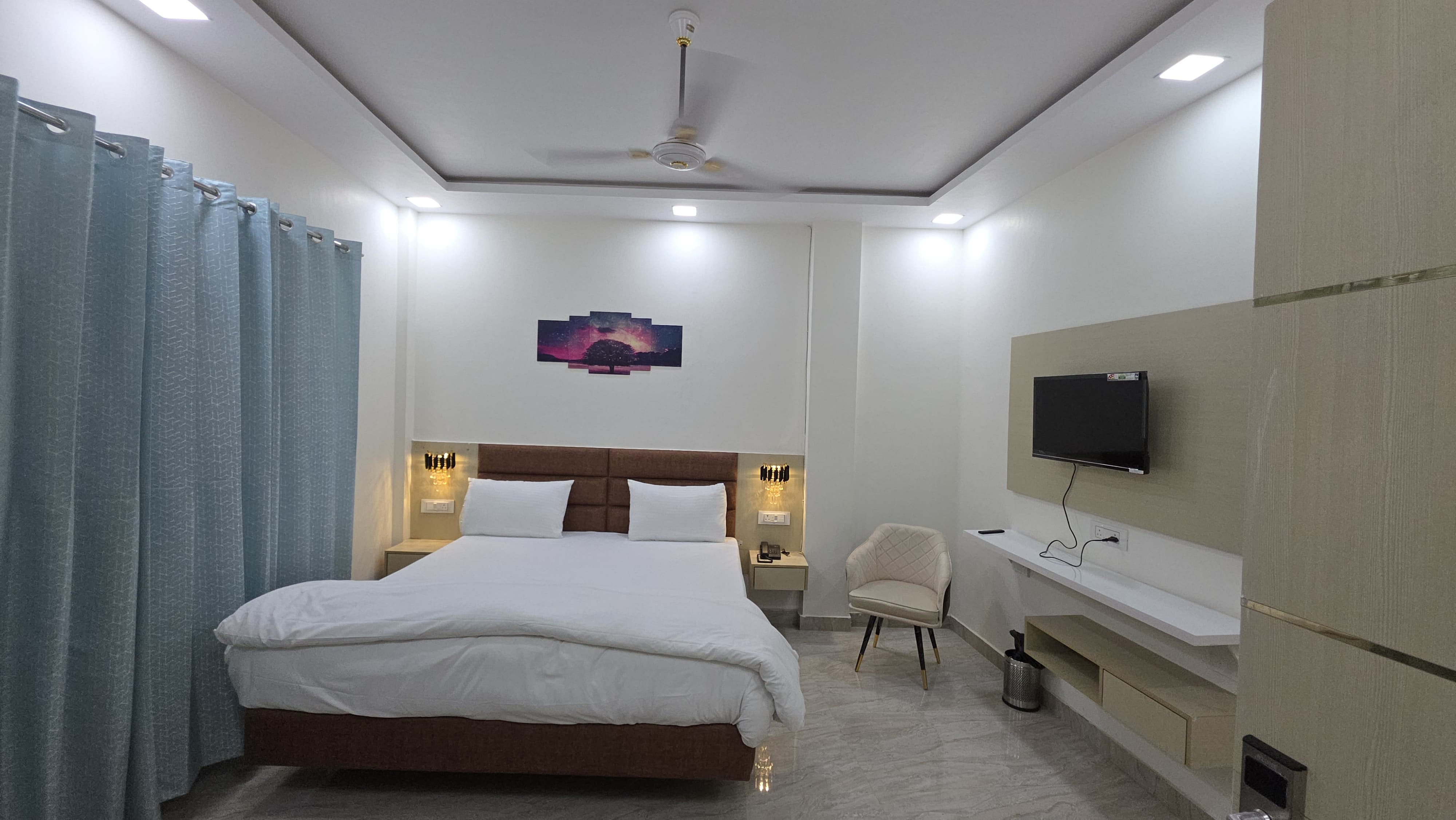 HOTEL URBAN LUXE
