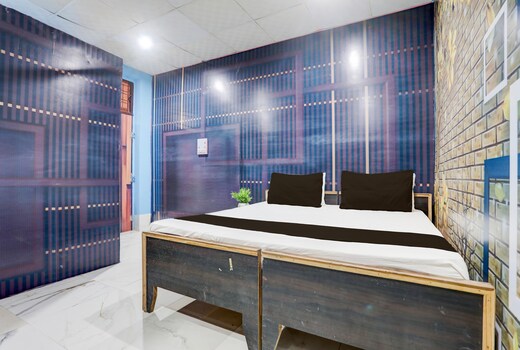 Hotel O New Paradise Hotel