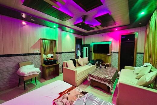 HOTEL KUBER