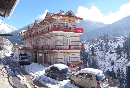 Snow Oak Guest House