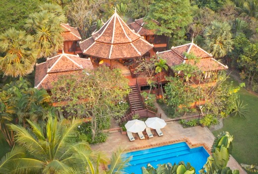 Athakon House