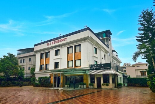MJ Residency