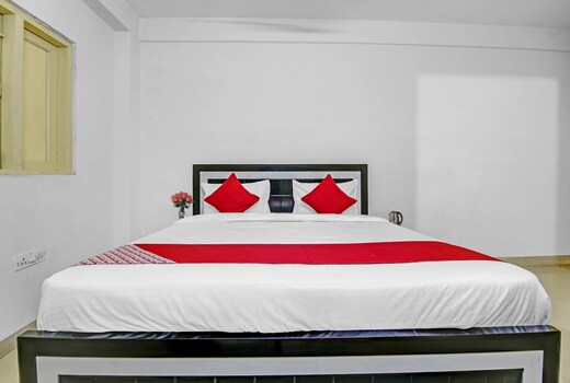 Hotel Khanpur Inn