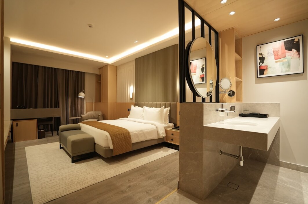 Hotel JSR Continental