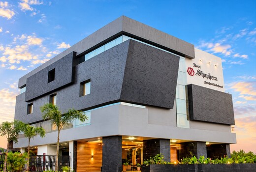 Hotel Shaheen International