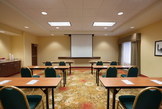 Hampton Inn & Suites Hartford/East Hartford, CT