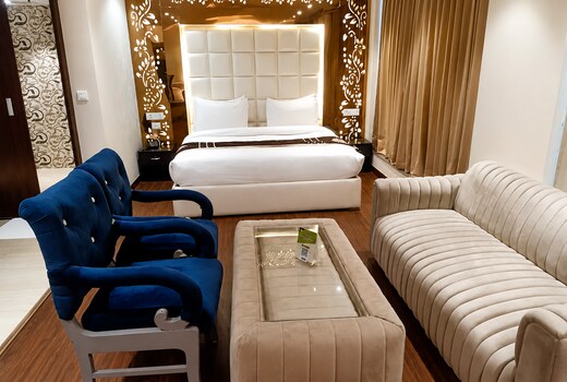 Hotel Signature Grand