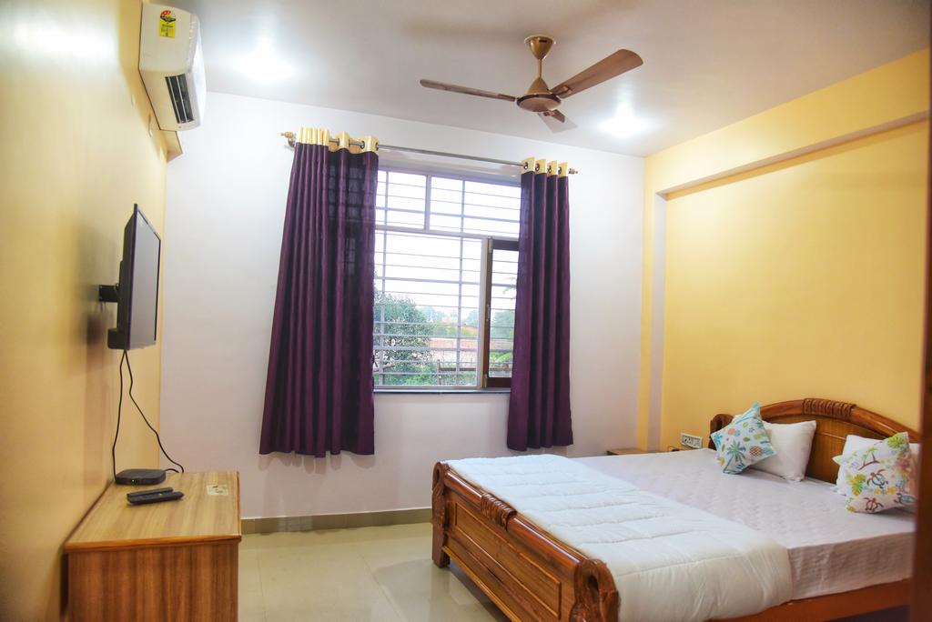 Hotel Nikunj