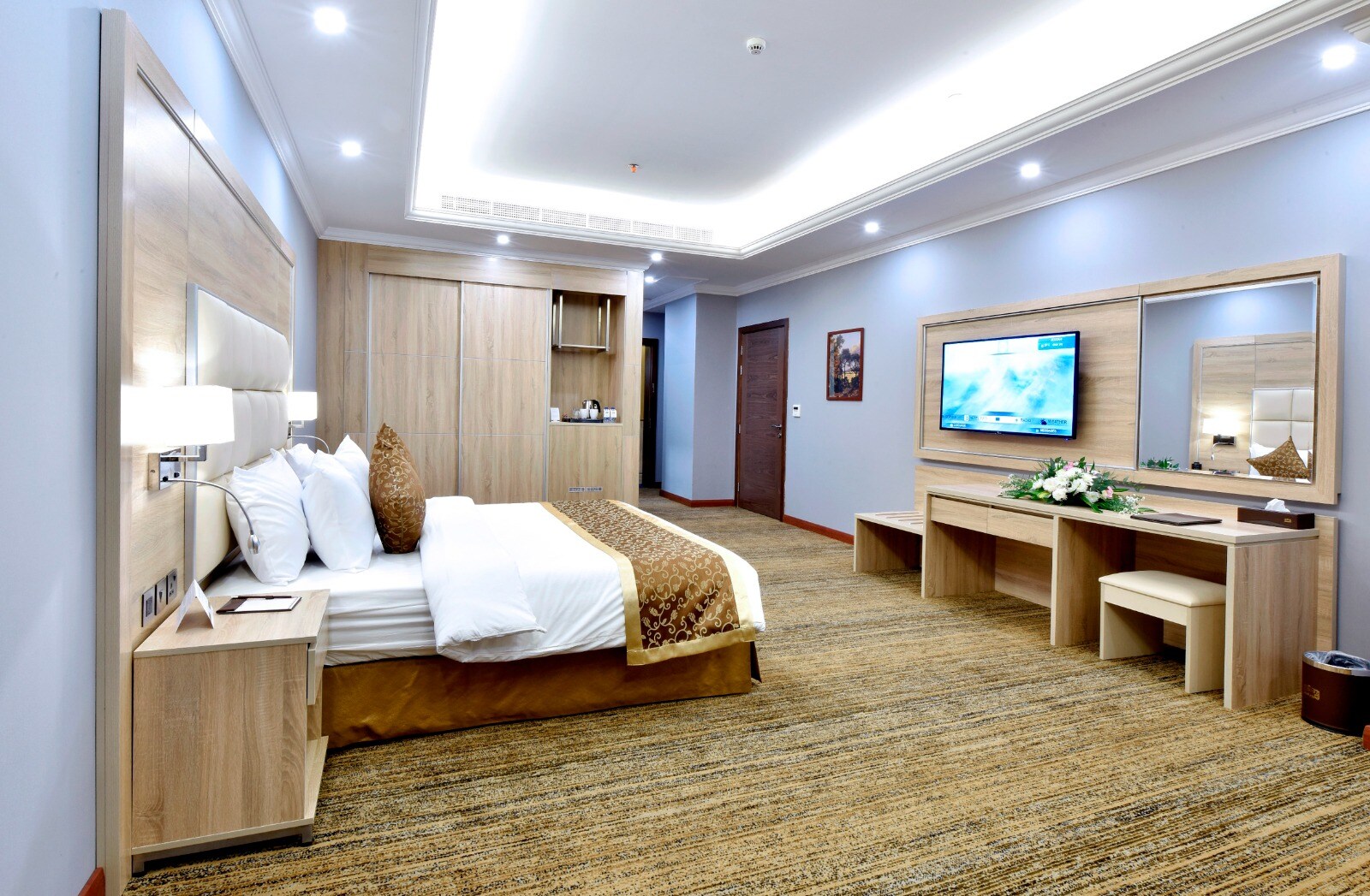 Iridium 70 Hotel