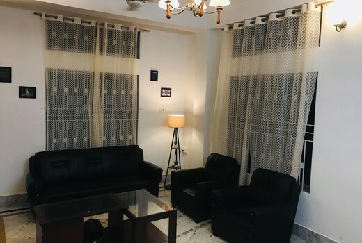 Royal Homestay