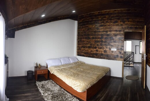 D Attic Homestay