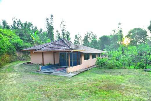 M B cave hill Homestay