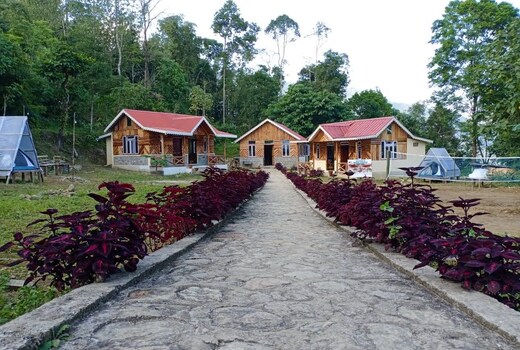 Addahut Farmstays Soureni
