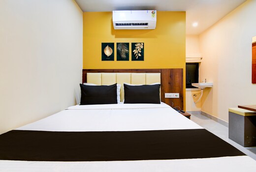 Hotel O Ecomfd Village