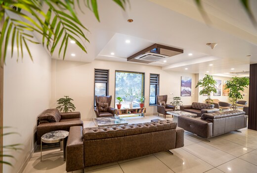 Vacanza by WeStay Near Medanta Hospital