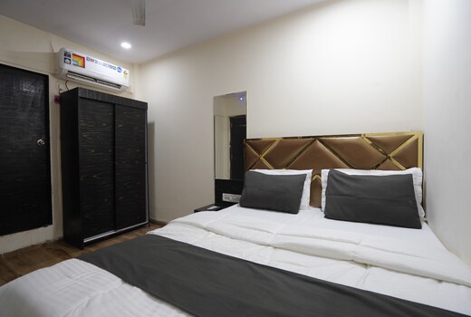 Hotel Grand Residency