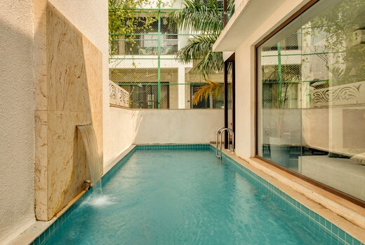 4BHK Modern Villa with Pool | Lost Traveller |LT469