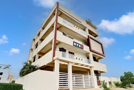 Hotel O J3 LUXURY ROOMS