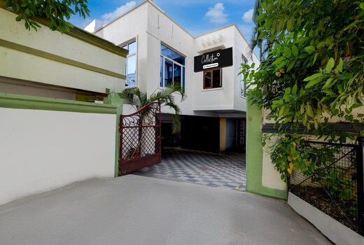 Nest inn hotel