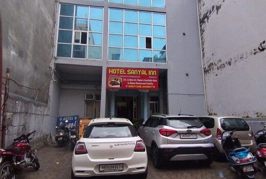 Sanyal Inn