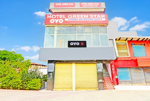Hotel O Green Star