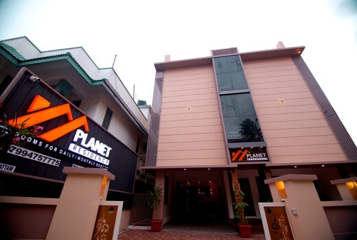 PLANET RESIDENCY