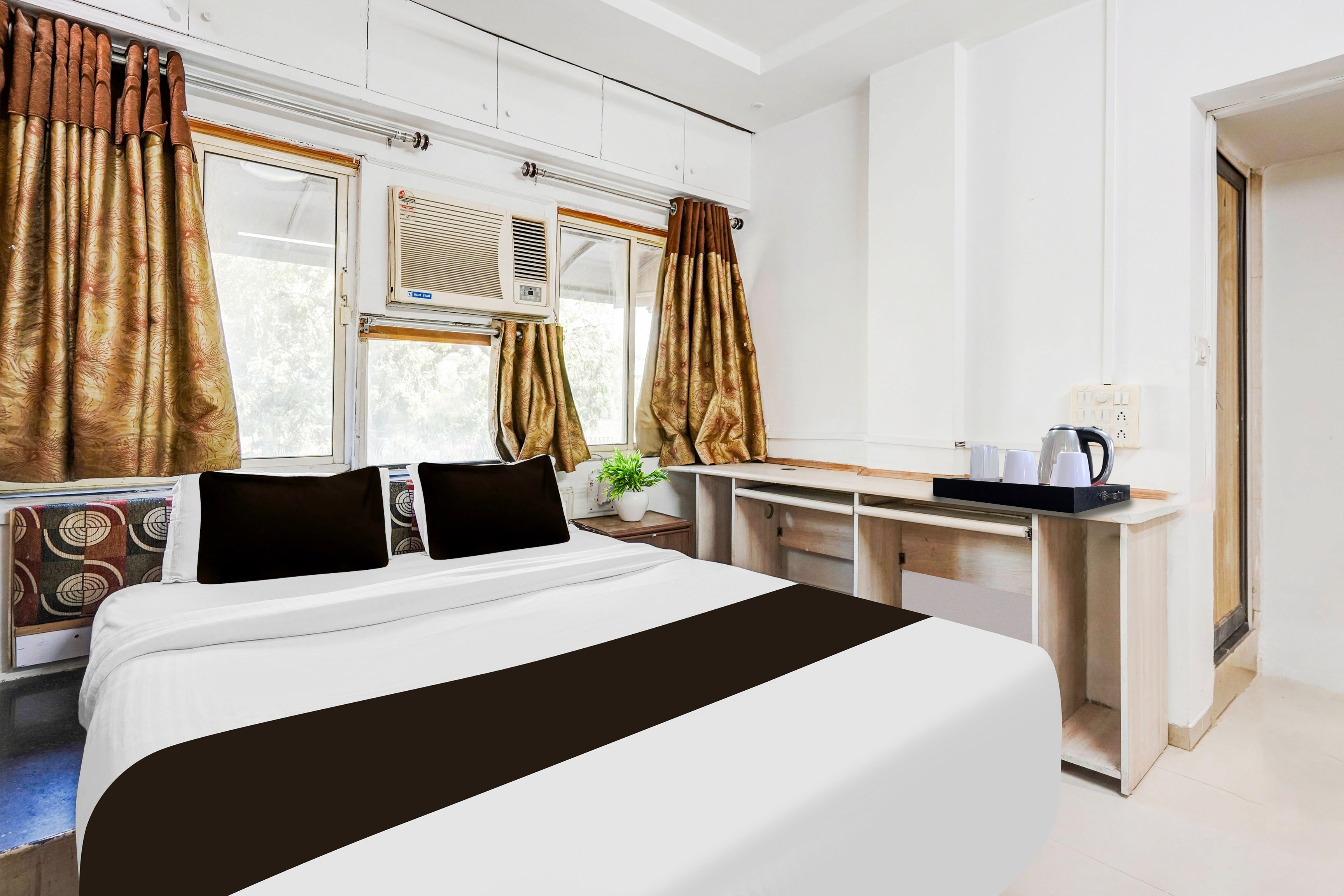 Super Collection O Maninagar East Formerly Maninagar Residency