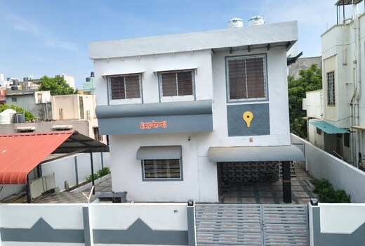 1B BK2Brahmachaitanya Homestay Nr Railway Station