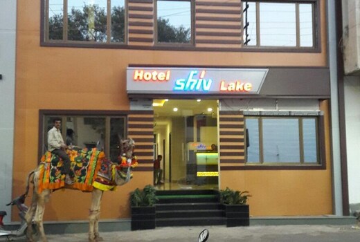 Hotel Shiv Lake