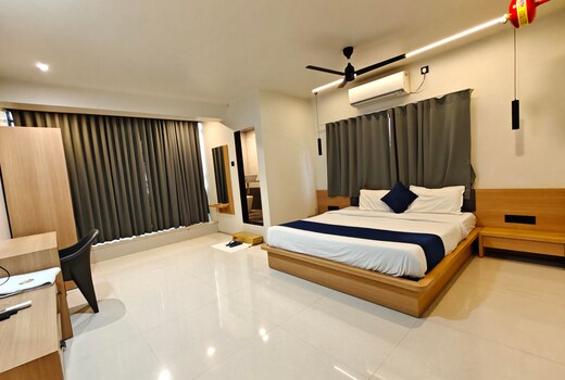 Gautam Inn