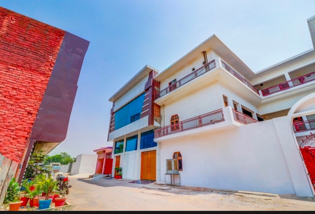 VISHESH RESORT