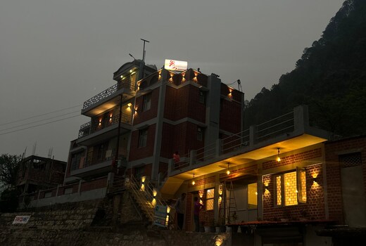 Shri - By Elite Travellers