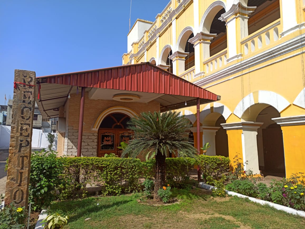 Hotel Samrat