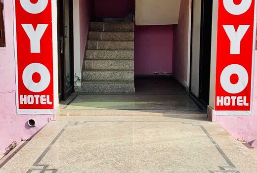 Hotel O POP Radhe