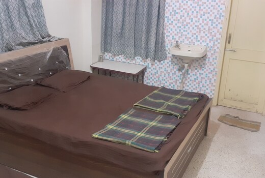 Jolly Guesthouse