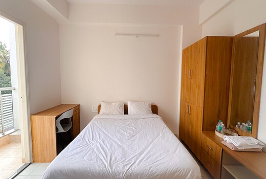 Bhagat Inn Airport Hotel