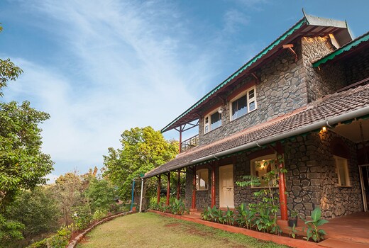 StayVista | 2 BHK Retreat On Cloud 9 Villa
