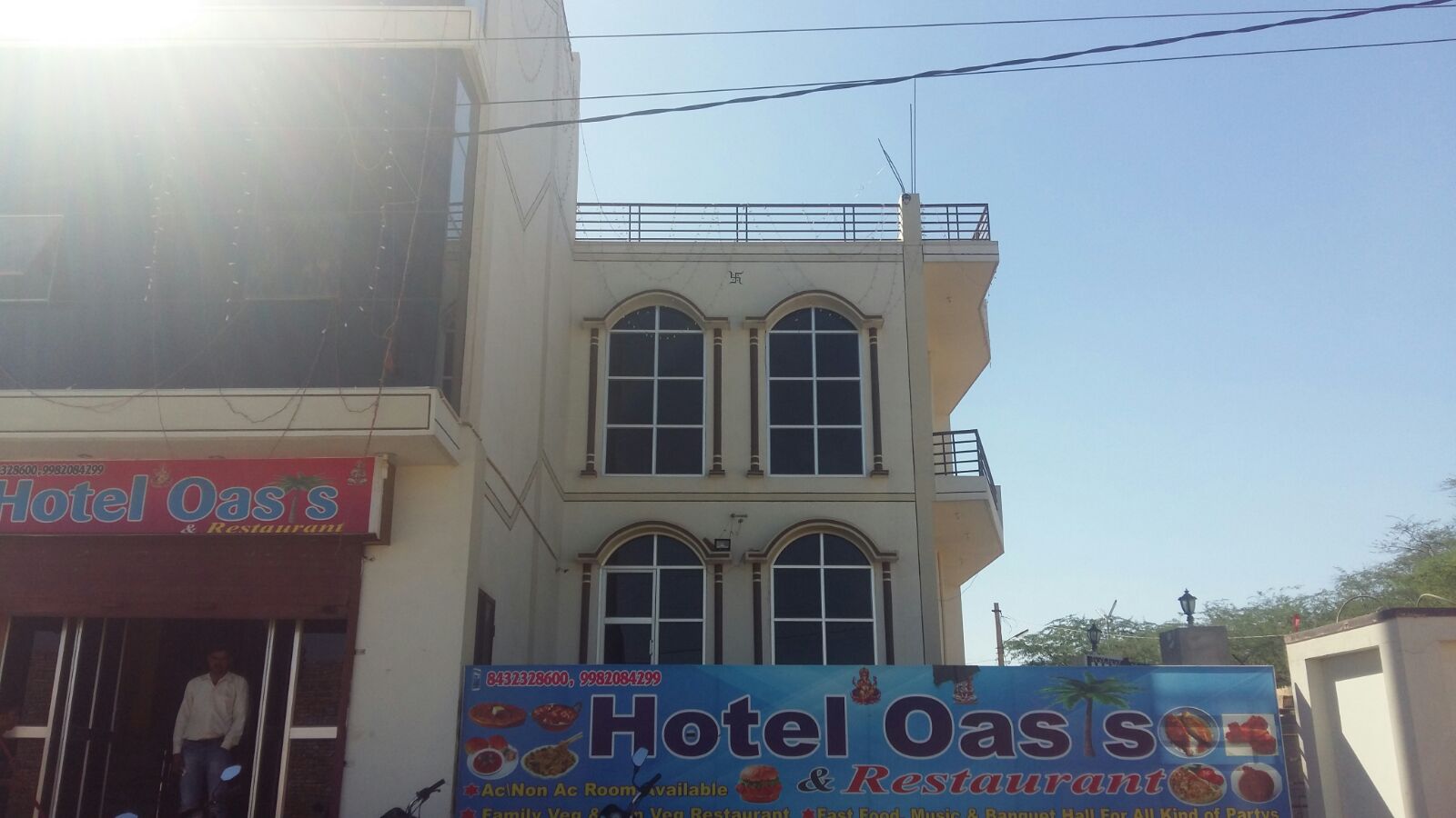 Hotel Oasis