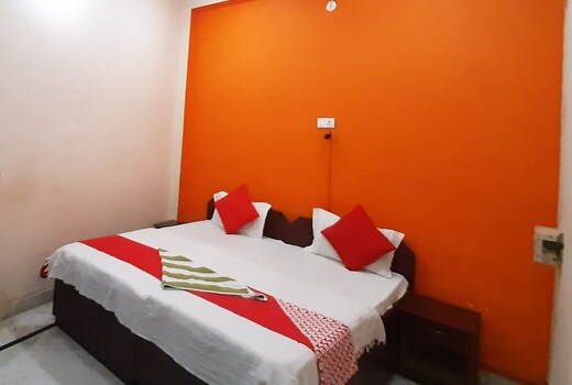 Lifeline GuestHouse