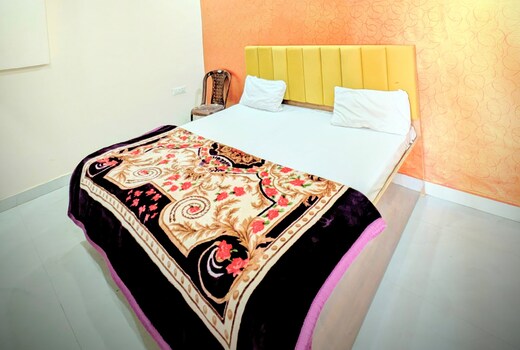 Radhe Krishna Guest House
