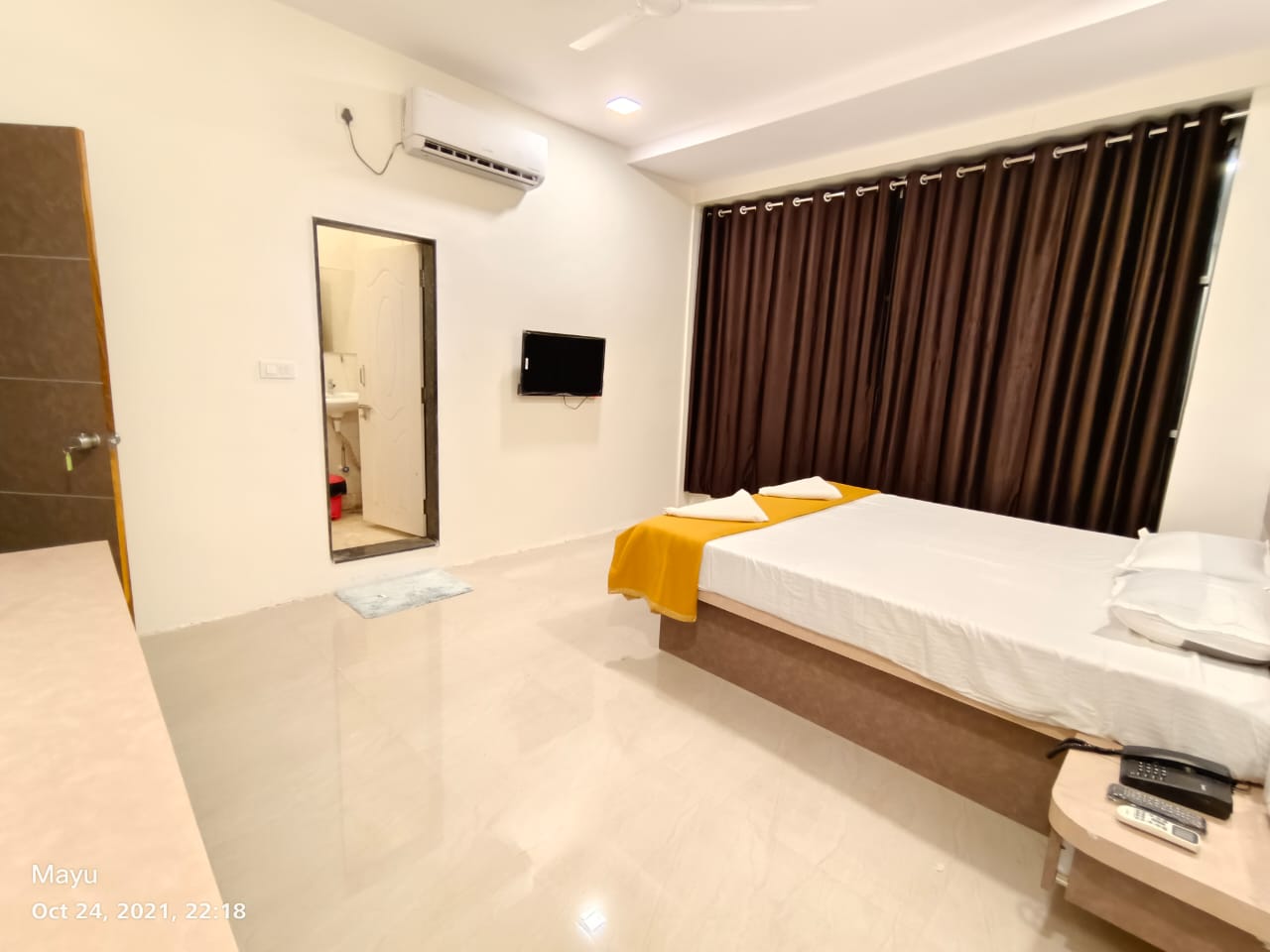 Trimurti Deluxe Lodging