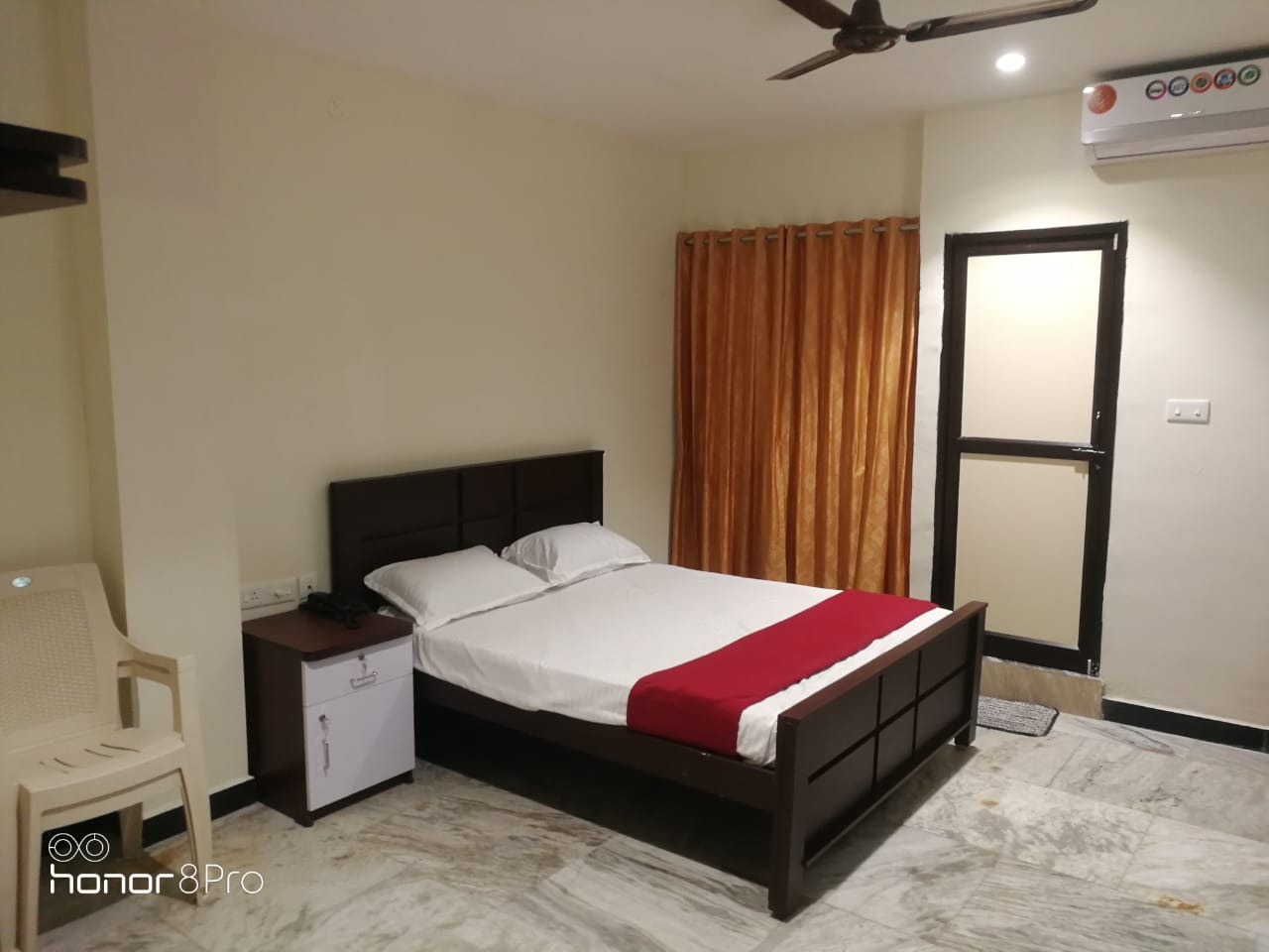 RAASAATHY INN