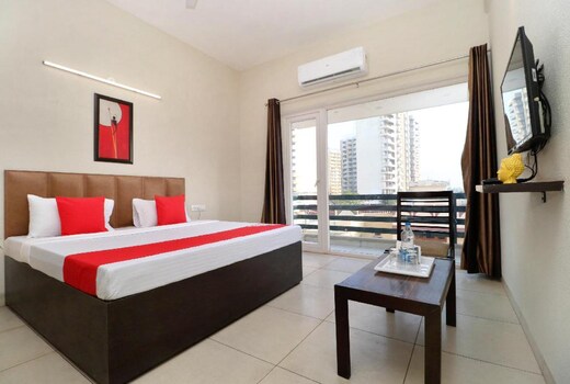 G5 Villas | Rooms & Caretaker